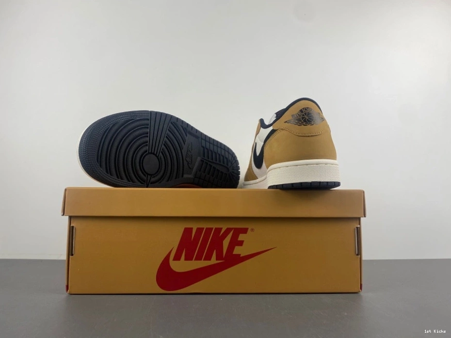  'Sail and 1 Low Air Golden CZ0790-107 Harvest' Jordan 0829